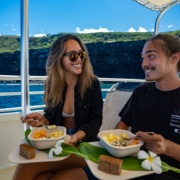 hula-kai-breakfast-guests-smiling-couple